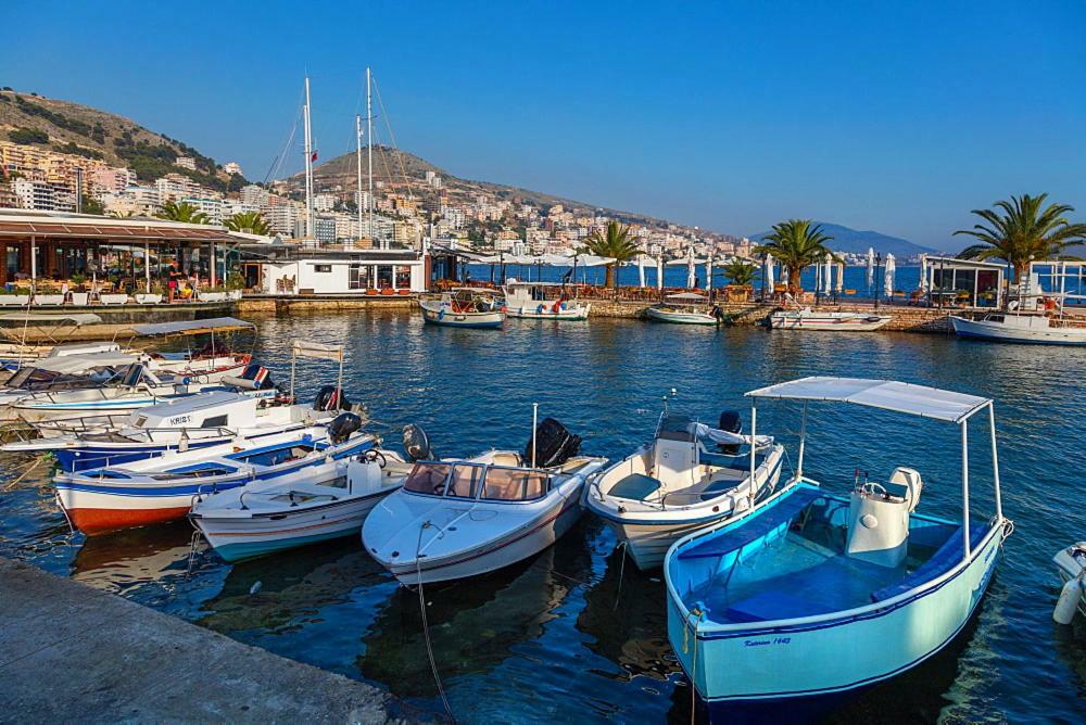 Edina By Hp Hotel Sarandë Eksteriør billede